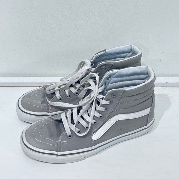 Vans Shoes - Vans Sk8-Hi Grey High Top Sneakers Skate Shoes Men’s 7‎ Women’s 8.5 Classic